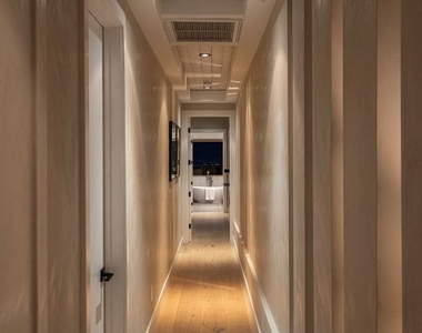 2715 Edwin Place - Photo Thumbnail 18