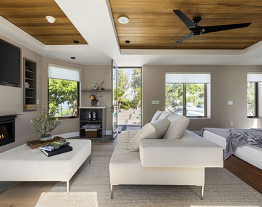 2715 Edwin Place - Photo Thumbnail 38