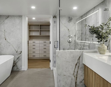 333 N Palm Drive - Photo Thumbnail 11