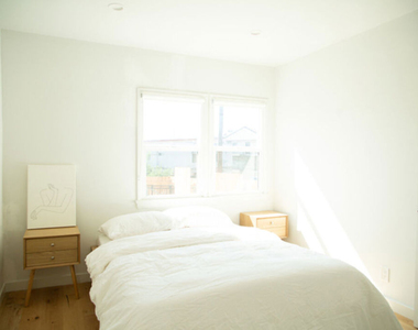 3363 N Andrita Street - Photo Thumbnail 13