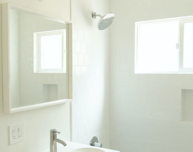 3363 N Andrita Street - Photo Thumbnail 8