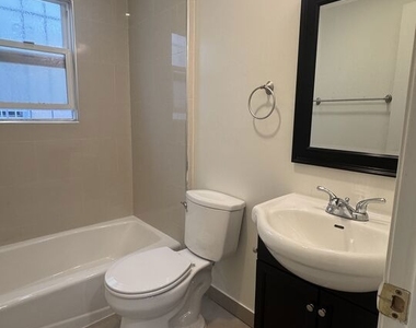 133 S Crescent Drive - Photo Thumbnail 10