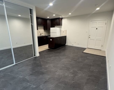 133 S Crescent Drive - Photo Thumbnail 8