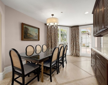 2161 Georgina Avenue - Photo Thumbnail 9