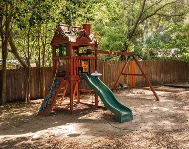 1514 Willow Drive - Photo Thumbnail 8