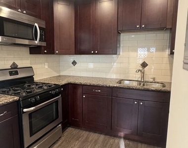 133 S Crescent Drive - Photo Thumbnail 10
