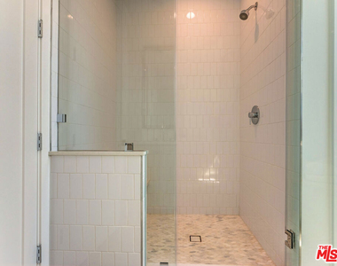 1625 S Wooster Street - Photo Thumbnail 15
