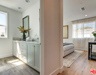 1625 S Wooster Street - Photo Thumbnail 13