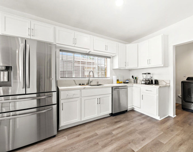 3031 Wellington Road - Photo Thumbnail 1