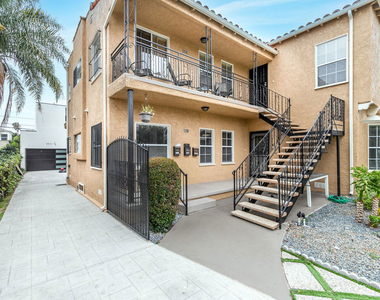 3031 Wellington Road - Photo Thumbnail 12