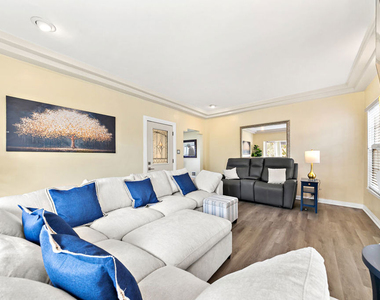 3031 Wellington Road - Photo Thumbnail 8