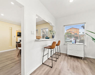 3031 Wellington Road - Photo Thumbnail 10