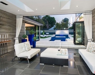 12318 W Sunset Boulevard - Photo Thumbnail 13