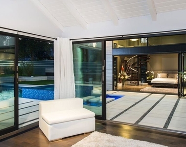 12318 W Sunset Boulevard - Photo Thumbnail 24