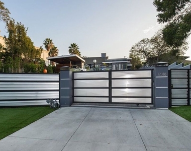 12318 W Sunset Boulevard - Photo Thumbnail 28