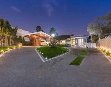 12318 W Sunset Boulevard - Photo Thumbnail 27