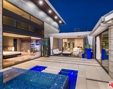 12318 W Sunset Boulevard - Photo Thumbnail 29
