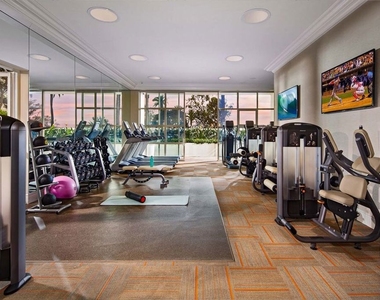 1221 W Ocean Avenue - Photo Thumbnail 21