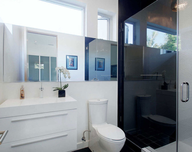 429 N Sweetzer Avenue - Photo Thumbnail 21