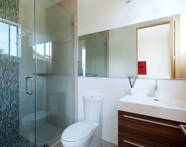 429 N Sweetzer Avenue - Photo Thumbnail 30
