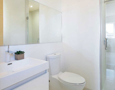 429 N Sweetzer Avenue - Photo Thumbnail 24