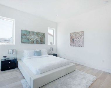 429 N Sweetzer Avenue - Photo Thumbnail 23