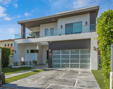 429 N Sweetzer Avenue - Photo Thumbnail 1