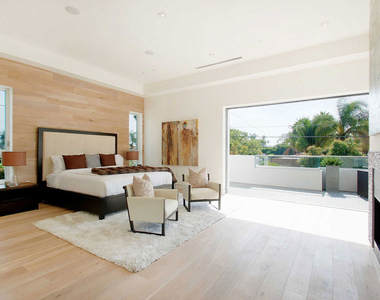 429 N Sweetzer Avenue - Photo Thumbnail 33