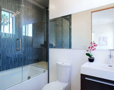 429 N Sweetzer Avenue - Photo Thumbnail 27
