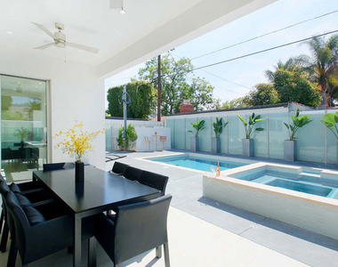 429 N Sweetzer Avenue - Photo Thumbnail 43