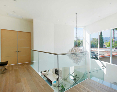 429 N Sweetzer Avenue - Photo Thumbnail 31