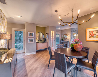 3827 Rhodes Avenue - Photo Thumbnail 8