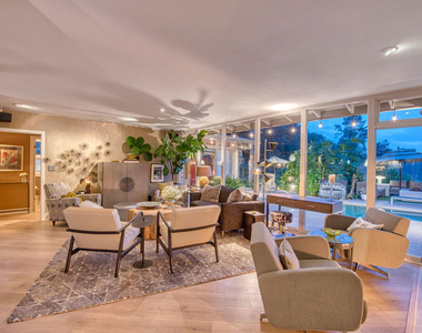 3827 Rhodes Avenue - Photo Thumbnail 7