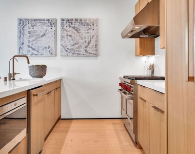 611 Broadway Street - Photo Thumbnail 19