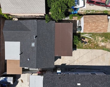 6111 Greenwood Avenue - Photo Thumbnail 12