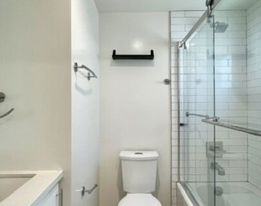 5222 Satsuma Avenue - Photo Thumbnail 26