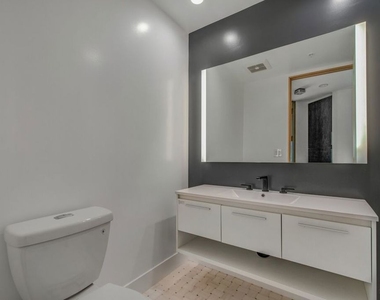 10490 Wilshire Boulevard - Photo Thumbnail 9