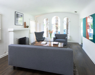 8842 Dorrington Avenue - Photo Thumbnail 2