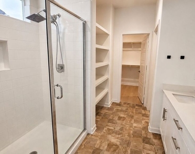 6972 Calla Lily Drive - Photo Thumbnail 12