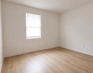 6972 Calla Lily Drive - Photo Thumbnail 16