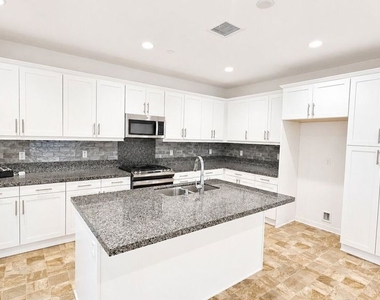 6972 Calla Lily Drive - Photo Thumbnail 4