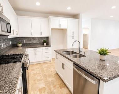 6972 Calla Lily Drive - Photo Thumbnail 5
