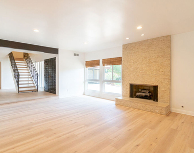4220 Towhee Drive - Photo Thumbnail 2