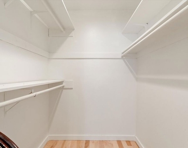 2921 10th Street - Photo Thumbnail 15