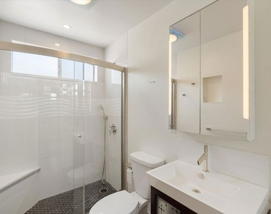 2921 10th Street - Photo Thumbnail 17
