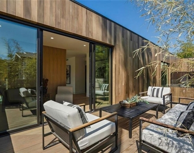 4939 Petit Avenue - Photo Thumbnail 27