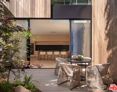 4939 Petit Avenue - Photo Thumbnail 17