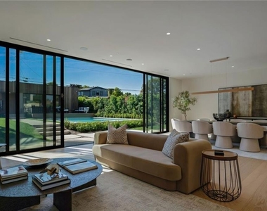 4939 Petit Avenue - Photo Thumbnail 42