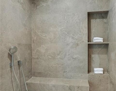 4939 Petit Avenue - Photo Thumbnail 30