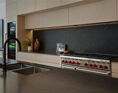 4939 Petit Avenue - Photo Thumbnail 13
